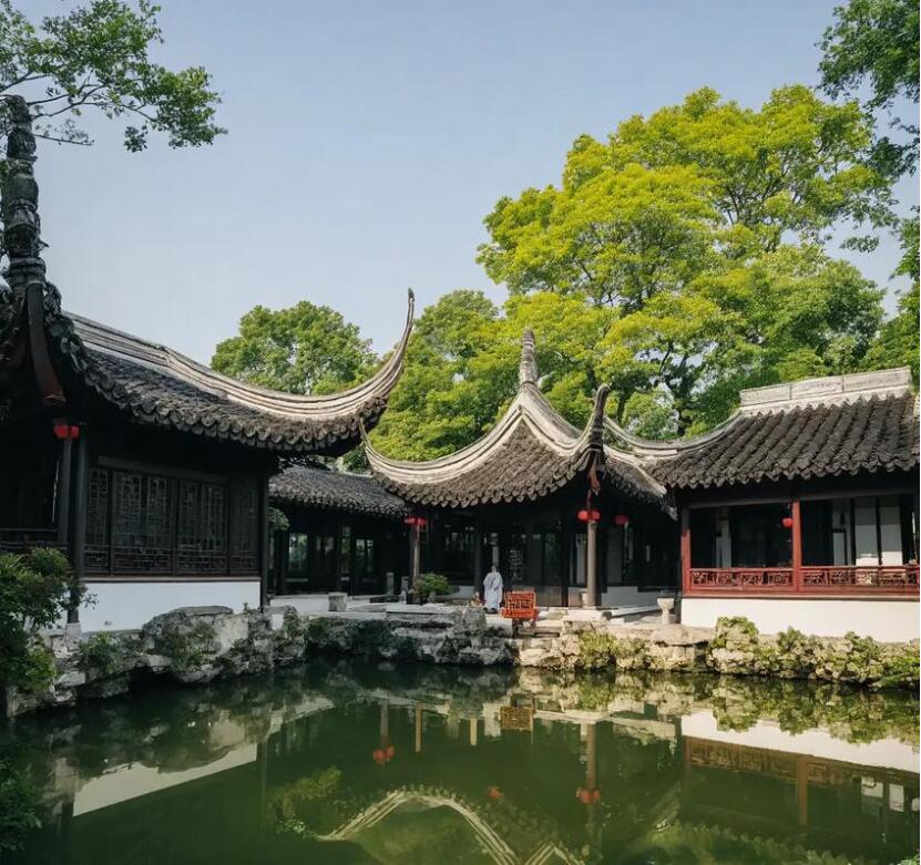 抚顺东洲骤变餐饮有限公司